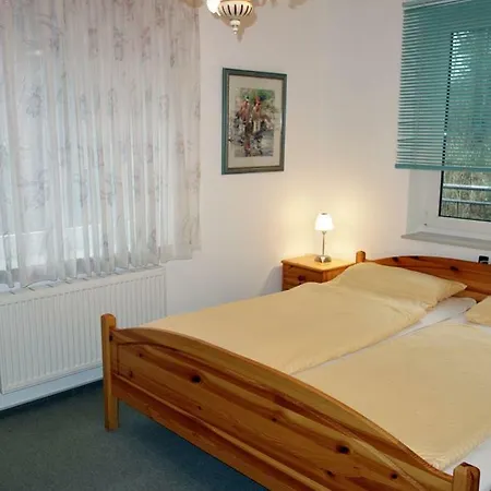 Apartament Rugenbargsweg 06